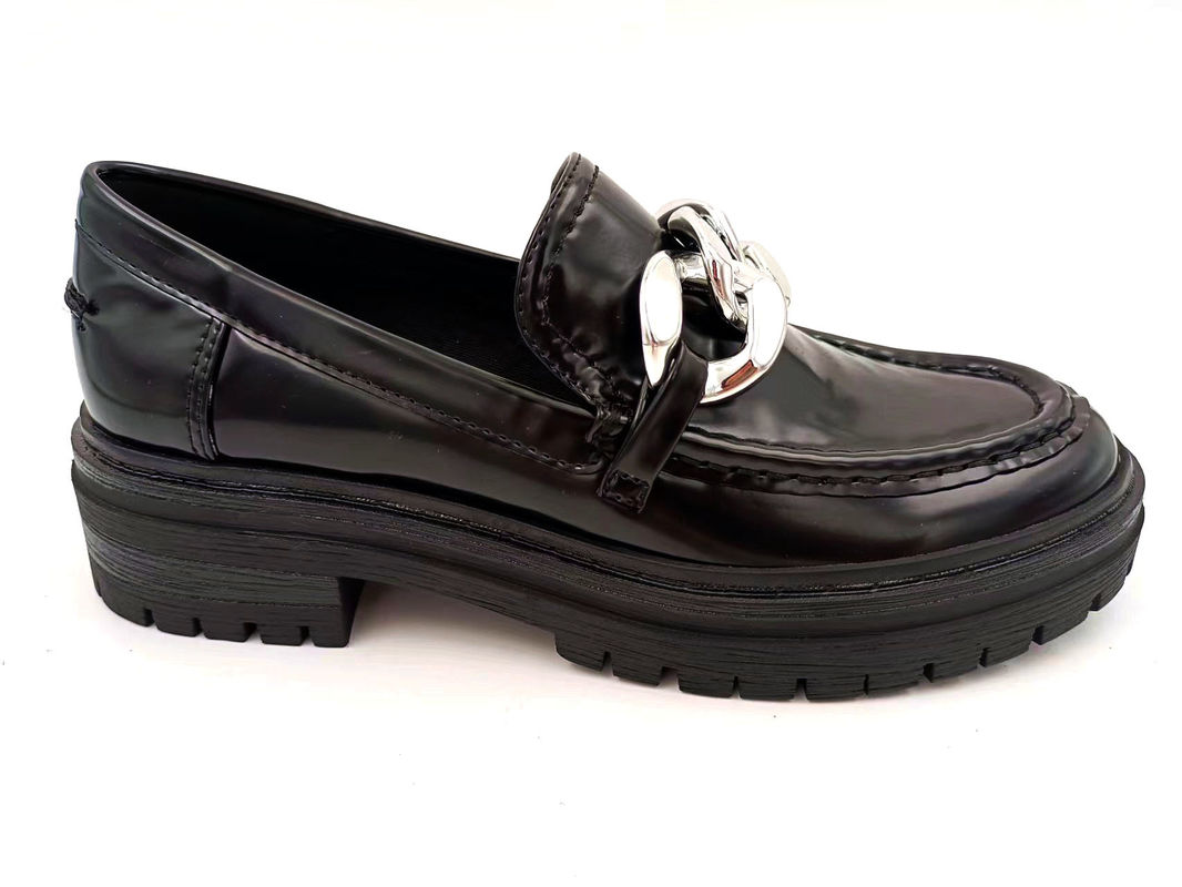 Customized Womens Round Toe Loafers Flat Heel Type With Leather Upper