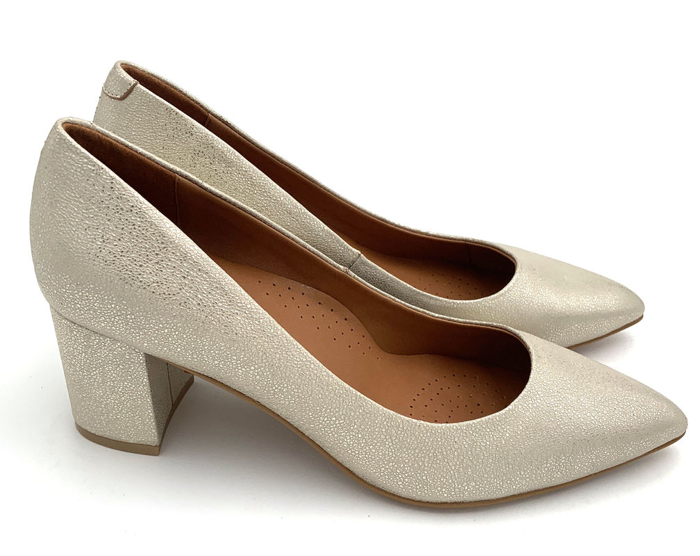 Fashionable Womens Pump Heels Leather Material With Chunky Heel Type OEM