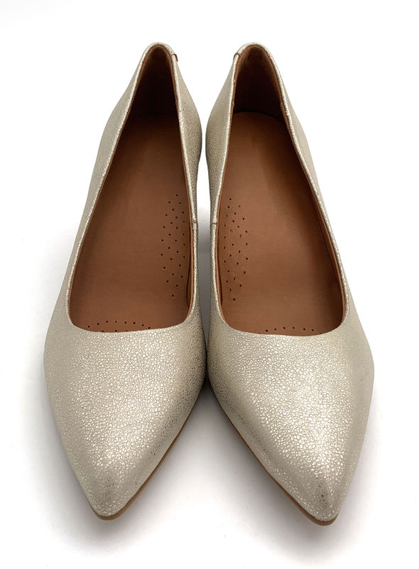 Fashionable Womens Pump Heels Leather Material With Chunky Heel Type OEM