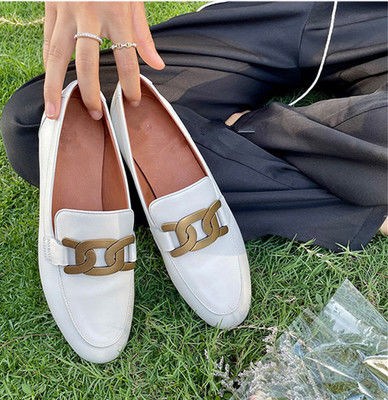 Customized Classic Loafer Shoes With Round Toe Slip On Closure Type