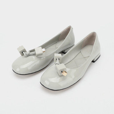 Womens Casual Flat Loafer Shoes With EVA Insole Black White Color