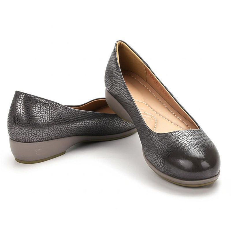 Women's Footwear with Ergonomic Design Long Lasting Comfort and Flat Heel for Active Lifestyles